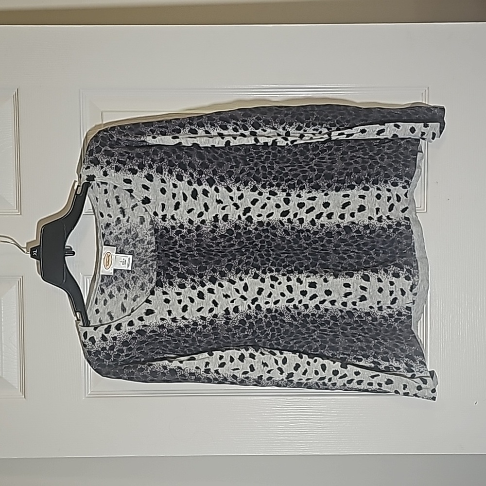 TALBOTS Mixed Animal Print Scoop Neck Lightweight Thin Cotton T-shirt Size L